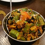 アーンドラ・ダイニング - ビンディ・ベーガン