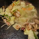 居酒屋すずらん - 鉄板焼きの海鮮焼き