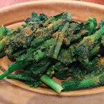 チャコール クッキング ツクバ マイス - 菜花のニンニクを効かせたソテー　サルデーニャ島のカラスミがけ