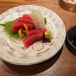 北前居酒屋 佐勘 - 料理写真:マグロ造り 900円