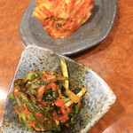 焼肉 スタミナ苑 - キムチ2種