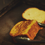 No.4 - 大人気のブリオッシュフレンチトーストもお店で焼いたパンを使用
