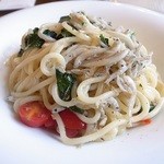 PASTAVOLA - 大葉と釜揚げしらす