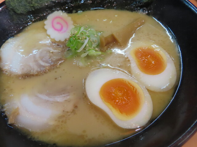 とんこつラーメンの穂月 - 磯鶏（ラーメン）の写真