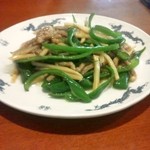 中華料理龍門 - テリが美しい青椒肉絲