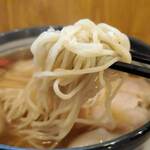 ワンタンメンの満月 - 麺リフト