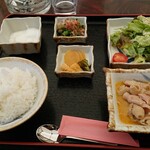 腑(もつ)煮屋 ワインディングロード - 