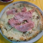 R Valentino - ピッツア