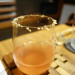 セララバアド - ルバーブ　カルダモン　アーモンド