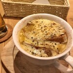 cafeスマイル工場 - オニオングラタンスープ