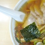 丸川屋 - 「チャーシューメン」左側です