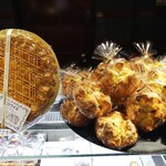 ラ・ピエール・ブランシュ - 