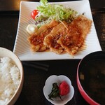 ホテル八峯苑・鹿の湯 - 生姜焼定食  800-
            