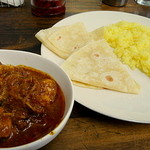 カレーの店 マボロシ - cf.「カラッタカレー」の「チキンカラヒ」