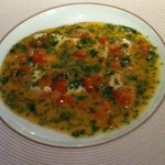 マノワール・ディノ - スズキの薄切りウイキョウとバジリコの香り漂うソースと共に