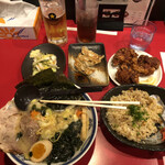 Hokkaidou Ramen Okuhara Ryuu Kura - 塩野菜ラーメン、特選トッピング、ザンギ、餃子、チャーハン、浅漬け