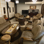 潜龍 - いつもはここでお茶菓子をいただきます。