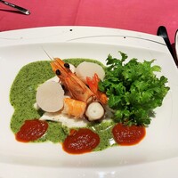 レストラン八間蔵 - ⑥桜鯛のエギュエットと魚介、香草のソースにて。