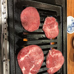 ビーフレストラン 肉のトヤマ - 