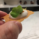 Pluie dete - フランスのピッツァをイメージした玉ねぎの生地、フロマージュブラン、パンチェッタ。しっかりした食感でした