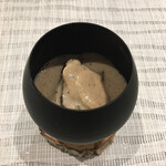 Pluie dete - 卵形状の器の中には椎茸、アワビ、マッシュルーム、濃厚な味わいでしたよ( ͡° ͜ʖ ͡°)