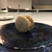 Pluie dete - 低温調理のフォアグラテリーヌ、アールグレイのマカロン、ベルガモットのコンフィチュール