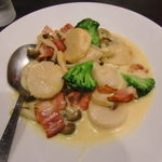 キッチン ニューほしの - 大きなホタテ♪特製ホワイトソースで美味しい♪