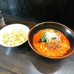 中国料理 あさの - 担々麺＋ハーフ海老チャーハン