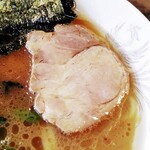 しょうゆとんこつラーメン 匠家 - チャーシュー。