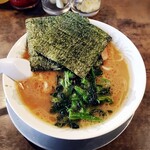 しょうゆとんこつラーメン 匠家 - ラーメン750円麺硬め。海苔増し100円。