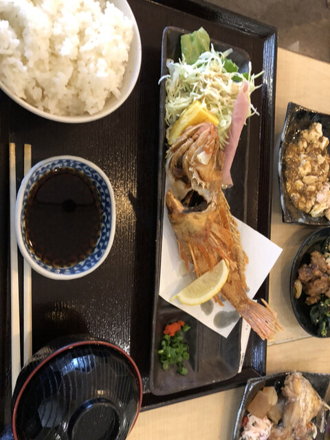華かご ハナカゴ 箱崎宮前 魚介料理 海鮮料理 食べログ
