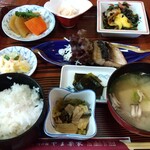 やま茶家 - から揚げ定食のメイン以外