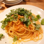 バカイゥン - モッツァレラチーズとバジルのトマトソース