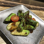 快食倶楽部　万年 - アスパラバター焼き(アンチョビ少々)