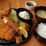 とんかつ がんこ - ロースとアスパラと海老フライ+大海老