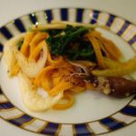 リストランテ・マッサ - トマトを練りこんだバヴェッテ