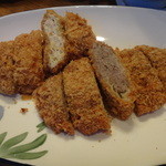 辻肉店 - メンチカツ２種(春キャベツ入りメンチカツと牛肉メンチカツ)