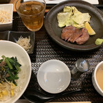 Sumiyaki Dainingu Chikaki - 