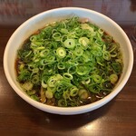 らーめん喜楽 - 醤油ラーメンネギトッピング