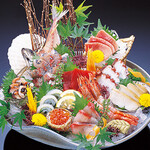 Sashimi assortment “Manazuru” (1 serving)