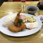 中華料理 しまむら - 昼も夜も