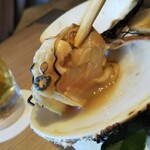 寿司 築地日本海 - 焼きハマグリを頂きます。