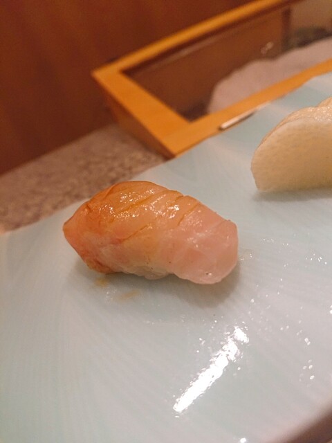 鮨一輝 東京丸の内店 スシイッキ 東京 寿司 ネット予約可 食べログ 鮨一輝 東京丸の内店 スシイッキ 東京 寿司 ネット予約可 食べログ