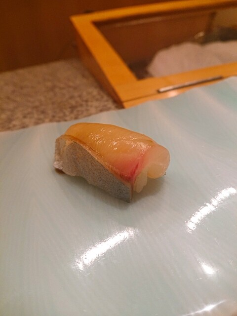 鮨一輝 東京丸の内店 スシイッキ 東京 寿司 ネット予約可 食べログ 鮨一輝 東京丸の内店 スシイッキ 東京 寿司 ネット予約可 食べログ
