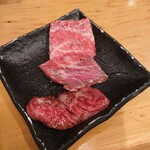 立喰い焼肉 治郎丸 - 脂が強いお肉たち(20-03)