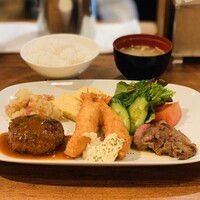 洋食 ヨコオ - お料理