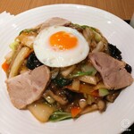 Resutoran Ro-Zu - ローズ中華丼　横から　ご飯足りなかったー