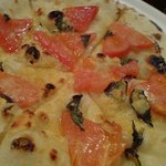 アンジェリーノ - トマトとバジルのピザ