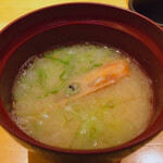 大喜寿し - 絶品！海老頭のお味噌汁　自宅で真似して作ってみましたが当たり前ですが及びませんでした(≧▽≦)