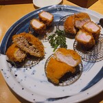 Tonkatsu Bashamichi Sakura - ♦︎ひとくち銘柄豚五種盛り合わせ　¥1,980
                        (バラサン・トモマキ・シャドブリアン・ヒレ・メンチかつ)